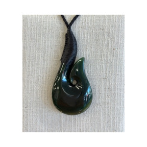 Jewellery: New Zealand Pounamu Hei Matau (Hook) Necklace