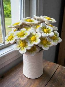 Michelle Bow Ceramic Flowers