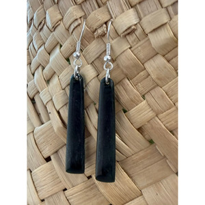 Earrings: New Zealand Pounamu Roimata (Drop) Earrings