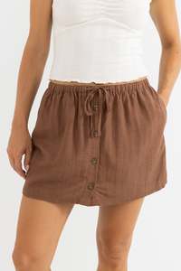 Rhythm: RHYTHM BEACH SIDE SKORT - CHOCOLATE