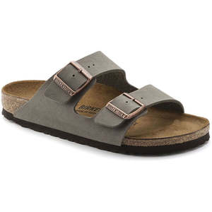 Birkenstock: BIRKENSTOCK ARIZONA BIRKIBUCK (REGULAR) - STONE