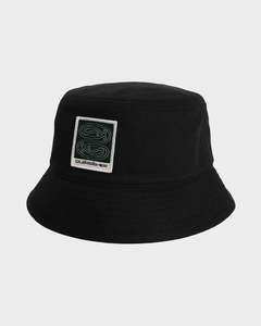 New Arrivals 2 0: QUIKSILVER TUNA-HEKE BUCKET - BLACK