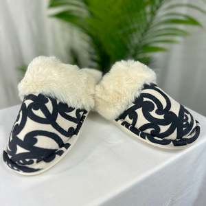Slippers - (White - Maori Design)