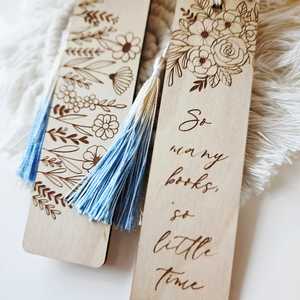 Accessories: Floral Bookmark