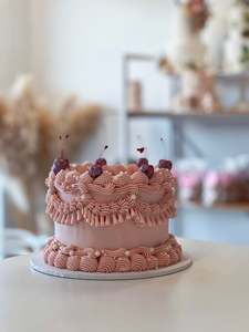 Bespoke Cakes: The Petite Lambeth