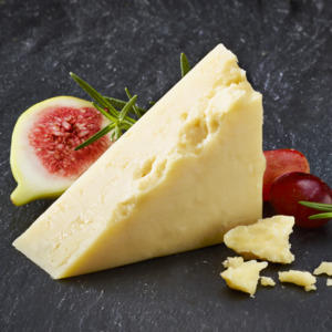Craggy Old Cheddar 4 Years.