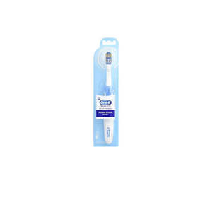 Oral B 3D White Battery Toothbrush