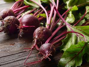 Live2Give Farm Organic Beetroot - Red NEW SEASON WITH LEAVES