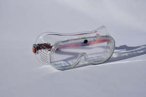 Safety Goggle: DUST GOGGLE   Clear lens