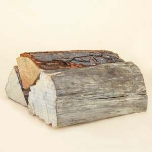 Douglas-Fir: Gum 2m³ & Douglas Fir 2m³ (Suitable for burning 2026)