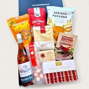 Corporate Gift Hamper Gift Baskets: Deck the Halls- Christmas Wine Gift Basket