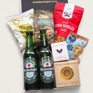 Gift Hampers For Him: Way to His Heart- Beer, Nuts & Nibbles Gift Basket For Him