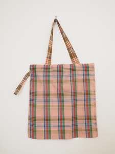 Widdess tote- Pink check