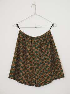 Spring: Sunshine superman shorts - Gecko