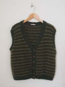 Spring: Hand knit vest - Dapple
