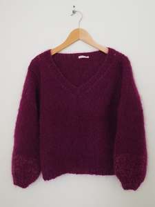 Spring: Hand knit jumper - Beet