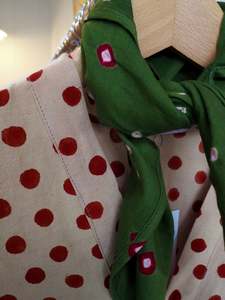 Spring: Neckerchief - Green diamond