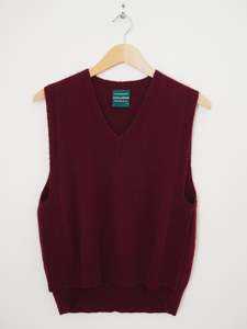 Spring: V-neck Vest - Carmine