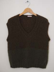 Hand knit vest - Wales