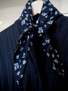 Neckerchief - Black sprig