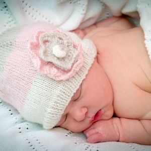 Lisafdesign: Primrose Hat Knitting Pattern - 4Ply (BC17)