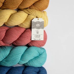 Alpaca Knitting: Amano Awa - 8Ply