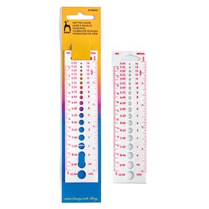 Single Pointed Needles: Pony Knitting Gauge