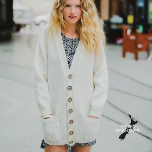 Longline Cardigan Knitting Pattern (CRU1475)