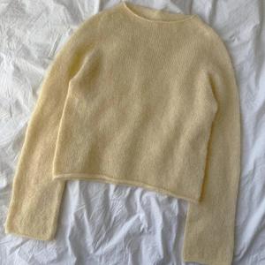 Ivy Blouse Knitting Pattern - PetiteKnit