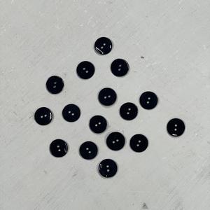 Agoya Shell Buttons - Black (20.5mm)