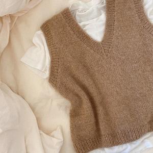 Projects Kits: Stockholm Slipover V Neck Knit Kit