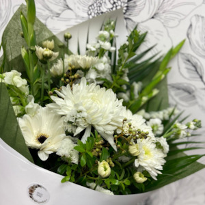 Sympathy: Bouquet - Fresh Neutrals
