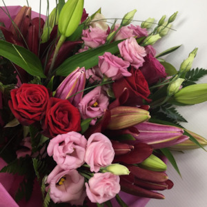 Bouquet - Lots of Love