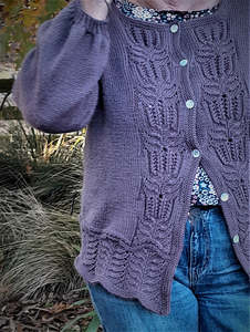 Amikihia Knits: First Frost