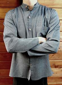 Shirt, long sleeves.