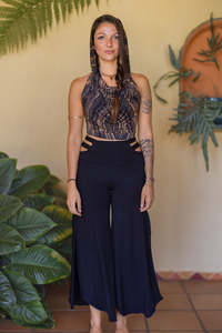 Feminine Tops Season 25 26: Cobra Hood Top Brown Wood