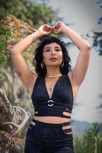 Feminine Tops Season 25 26: Panthera Top Dark Grey Arabika