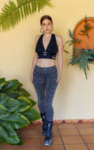 Feminine Pants Season 25 26: Serpentess Leggings Silver SacGrid