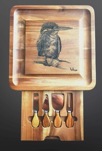 Cheese board Kingfisher (Kotare) – Wild Gear NZ