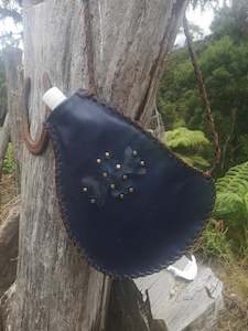 Costume And Knick Knacks: Waterskin - Musketeer