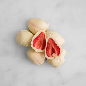 Gifts: House of Chocolate Freeze Dried Chocolate Strawberries - White Chocolate