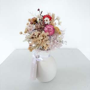 Pretty In Pink: Secret garden vase arrangement