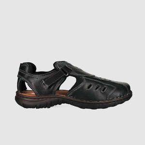 Mens Sandals: Pillar Sandals Black