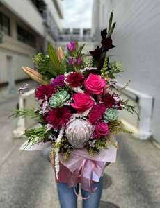 Mothers Day Flowers: Extra Large Pink and Purple posy bag