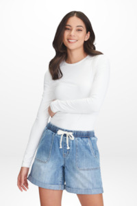 Junkfood Jeans: JUNKFOOD MAGGIE SHORTS - BLUE