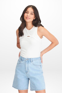 Junkfood Jeans: JUNKFOOD HUNTER SHORTS - PALE BLUE