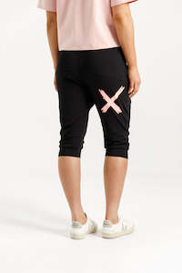 Home Lee: HOMELEE 3/4 APARTMENT PANTS - BLACK WITH BLOSSOM BERRY