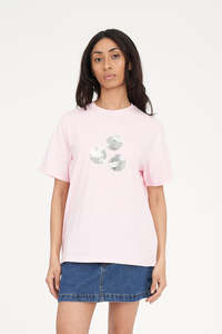 Womens Tees: HUFFER CLASSIC TEE 170/STENCIL - PRIMROSE