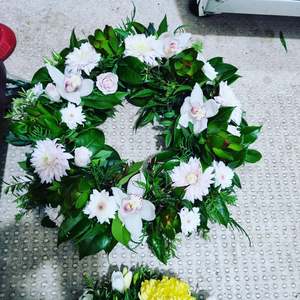 Frontpage: Fresh Wreath