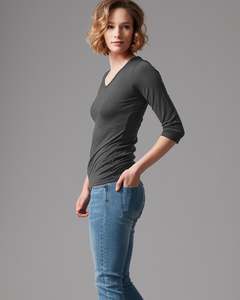 Womens Essential Tees Polos: MERINO 3 QUARTER VEE
